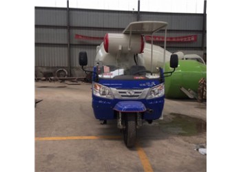 水泥攪拌車自動(dòng)上料移動(dòng)式攪拌機(jī)