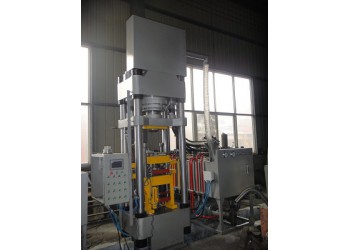 鑫源全自動粉末成型液壓機H采用先進的插裝閥塊