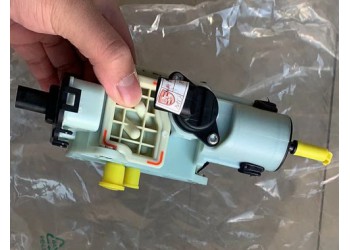 保時捷 奧迪Q7 途銳 尿素泵 方向機 空調(diào)泵 起動機
