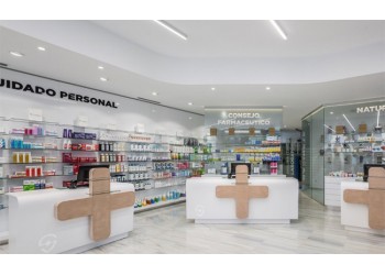 合肥藥店裝修技巧，合理規(guī)劃設(shè)計(jì)讓藥店更大氣規(guī)范，營(yíng)造品牌形象