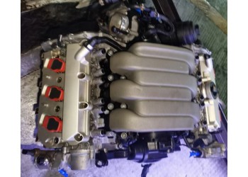 奧迪Q5 3.2發(fā)動機 機腳膠 氧傳感器 冷疑器 空調面板