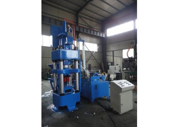 陜西全自動煉鋼脫氧劑壓塊機脫氧元素根據(jù)材料壓制不同規(guī)格l