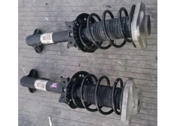 奔馳W218 CLS級(jí)減震 方向機(jī) 空調(diào)泵 起動(dòng)機(jī) 電子扇