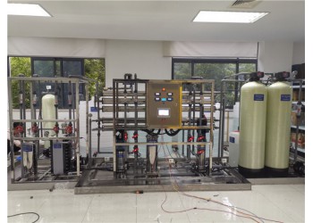 無錫超純水設備  電子行業(yè)超純水設備  實驗室超純水設備