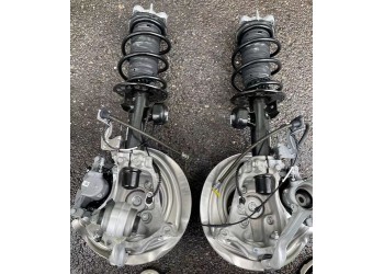 寶馬G28后減震 羊角 剎車盤 軸承 剎車分泵 剎車片