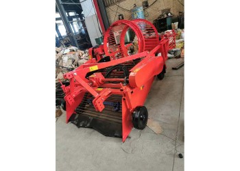 全自動地膜撿拾機(jī) 農(nóng)用地膜收集機(jī) 土地殘膜回收機(jī)