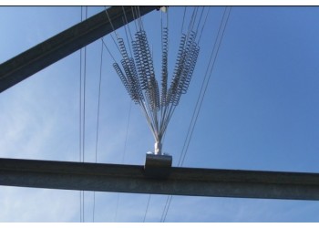 風(fēng)力驅(qū)鳥器 果園驅(qū)鳥刺 大號(hào)絕緣驅(qū)鳥器可定制