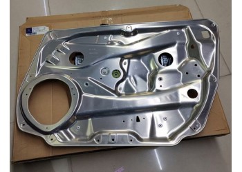 奔馳W212玻璃升降器 方向機 機腳膠 前杠 水箱