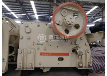 出售檢修完成的二手美卓C140顎式破碎機(jī)