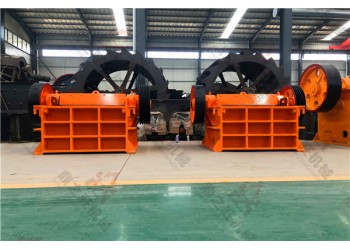 片麻巖破碎PE顎式破碎機