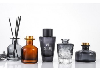 香薰瓶生產廠家，玻璃瓶生產廠家，香薰玻璃瓶生產廠家