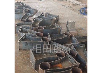 公路防撞護(hù)欄支架 ZG25鑄鋼護(hù)欄 鑄鐵扶手支撐架
