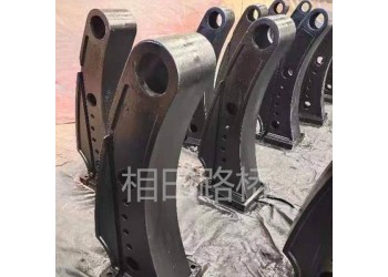 牛角型支架欄桿扶手 機(jī)場道路隔離護(hù)欄 河道景觀欄桿立柱
