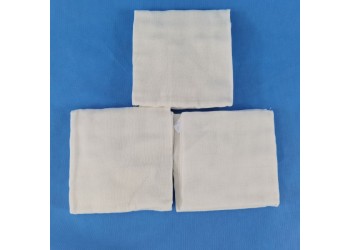 健琪生產(chǎn)供應一次性醫(yī)用脫脂紗布墊