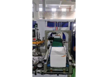 納旭機械全自動臥式纏繞封箱機
