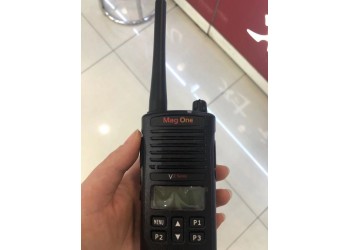 山東青島摩托羅拉VZ-D135數字便攜式對講機