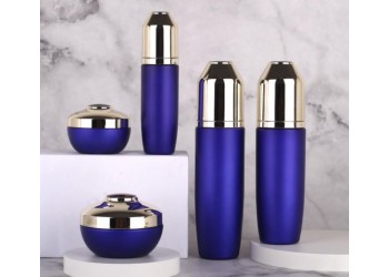 廣州玻璃瓶烤漆加工廠家，廣州玻璃瓶絲印燙金加工廠家