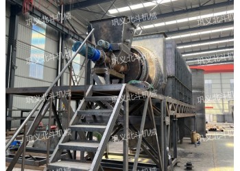 原木炭化機 椰殼炭化爐 臥式秸稈炭化設備 稻殼果殼制炭機
