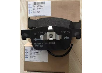 奧迪25款A(yù)4L 前后剎車片 空調(diào)泵 方向機(jī) 起動機(jī) 水箱