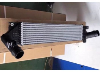 林肯 城市 MKZ MKX MKT MKC 冒險(xiǎn)家 中冷器