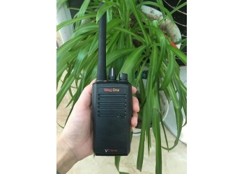 供應山東博興商用對講機摩托羅拉D263數字便攜式對講機